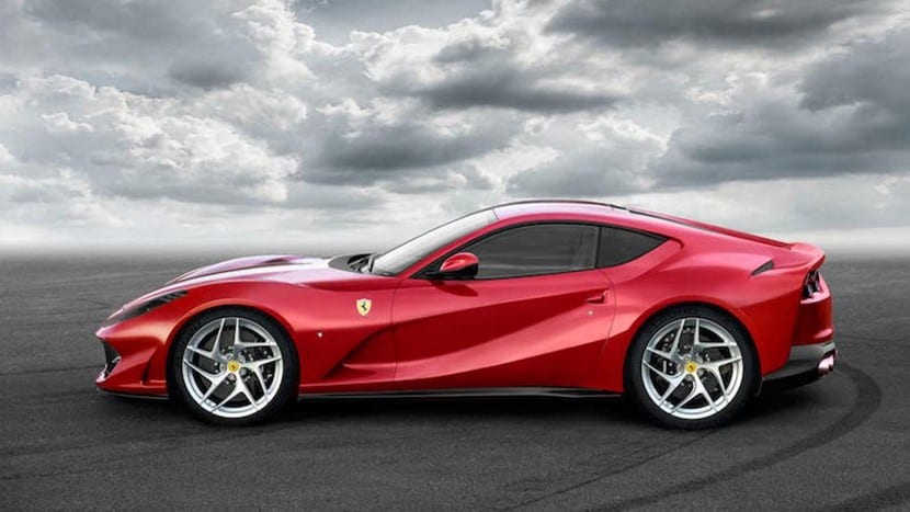 Ferrari 812