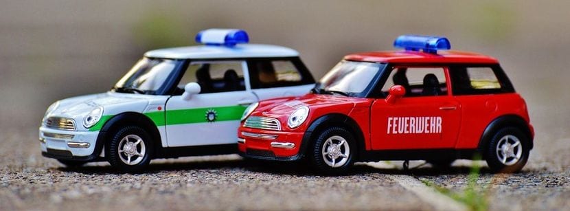 Maquetas Mini de vehículo policía y de bomberos