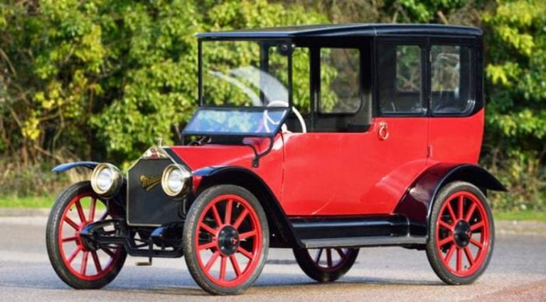 Mitsubishi inicia los festejos de su centenario con un revival del Model A