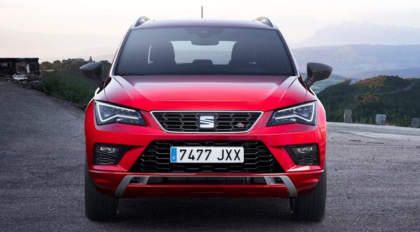 Automobile Barcelona Connected HUB Seat Ateca FR