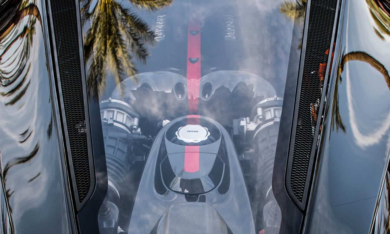 El motor del Ferrari LaFerrari con admisión variable