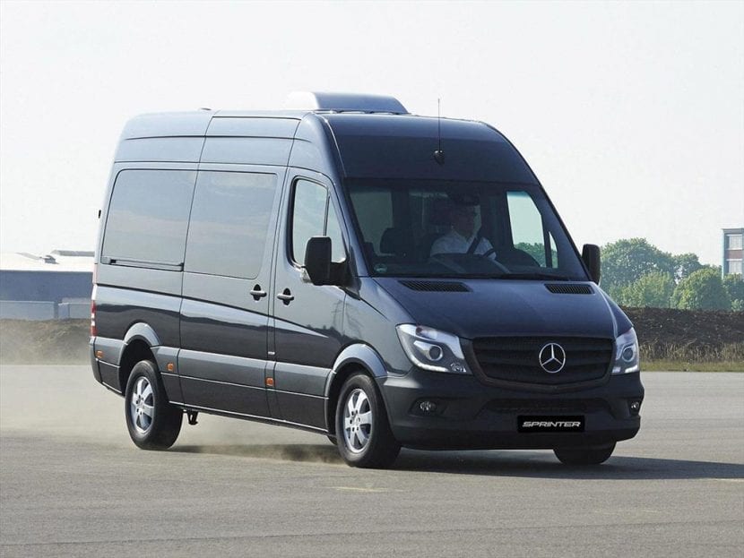 Mercedes Sprinter Datenblatt, Tests, Motoren, Ausstattungen, Fotos