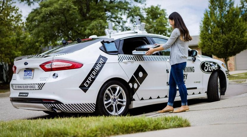 Ford Mondeo Hybrid Dominos Pizza