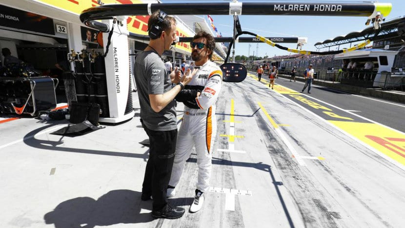 Fernando en el paddock