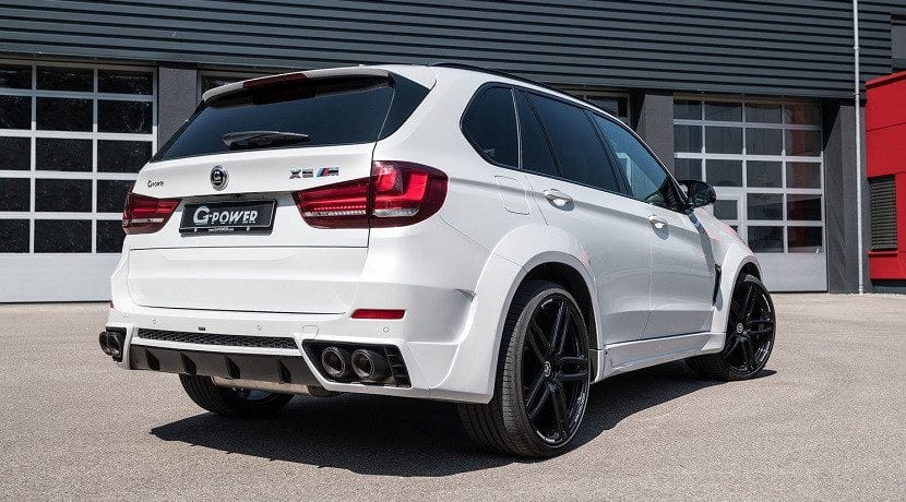 BMW X5 M 타이푼 후면