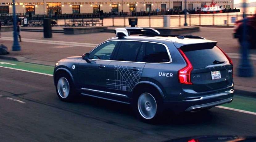 Volvo Uber coche autónomo