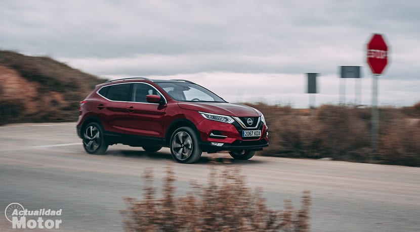 이동 중에도 Nissan Qashqai 테스트