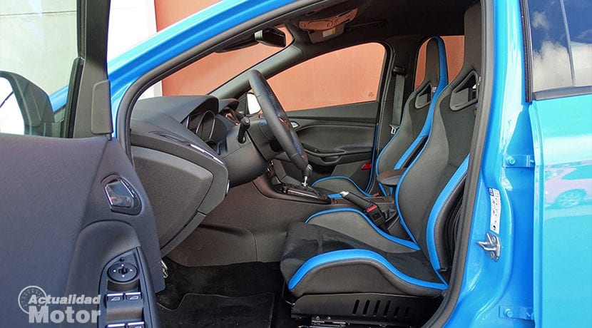 Ford Focus RS backets Recaro