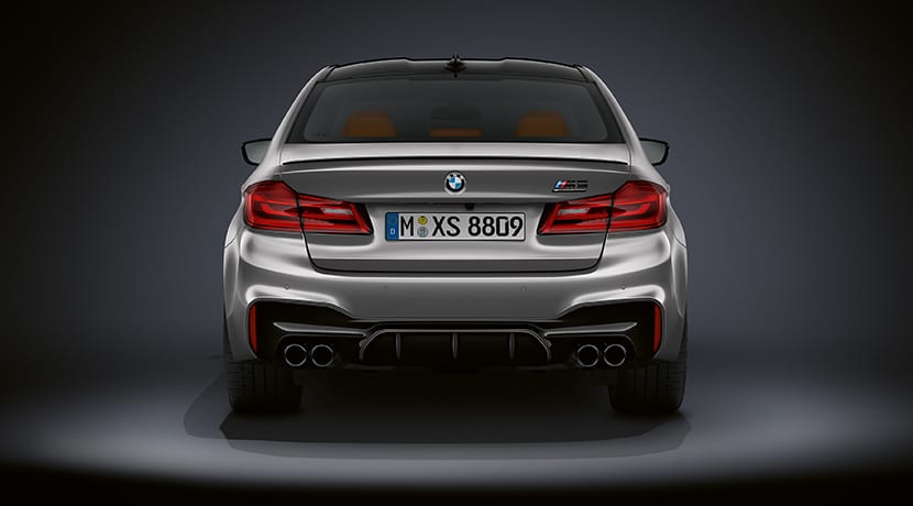 BMW M5 Competition trasera