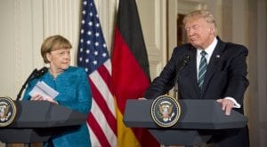 Angela Merkel VS Donald Trump sector del automóvil