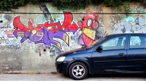 Cómo arreglar los arañazos del coche