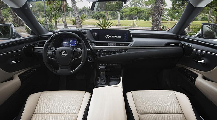 Lexus ES 300h interior