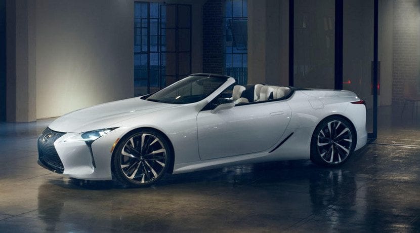 Frontal del Lexus LC descapotable