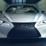 Parrilla del Lexus LC descapotable