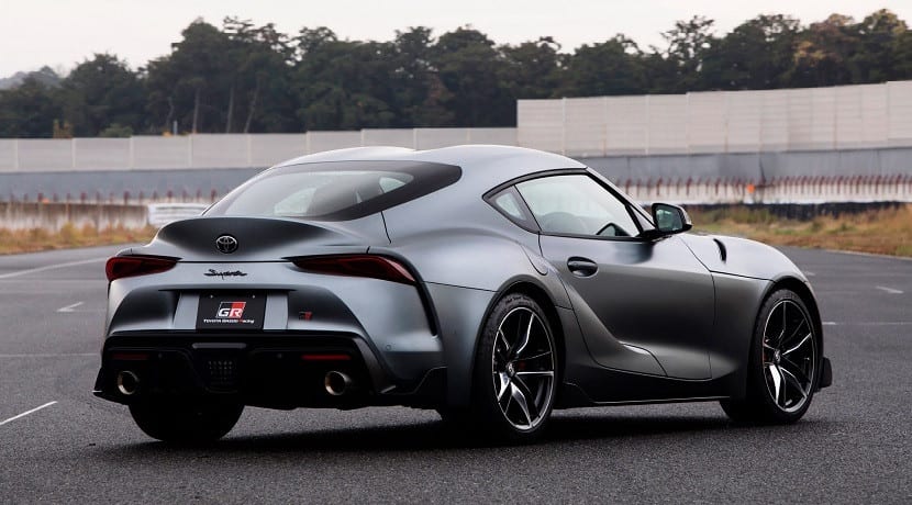 Trasera del Toyota Supra