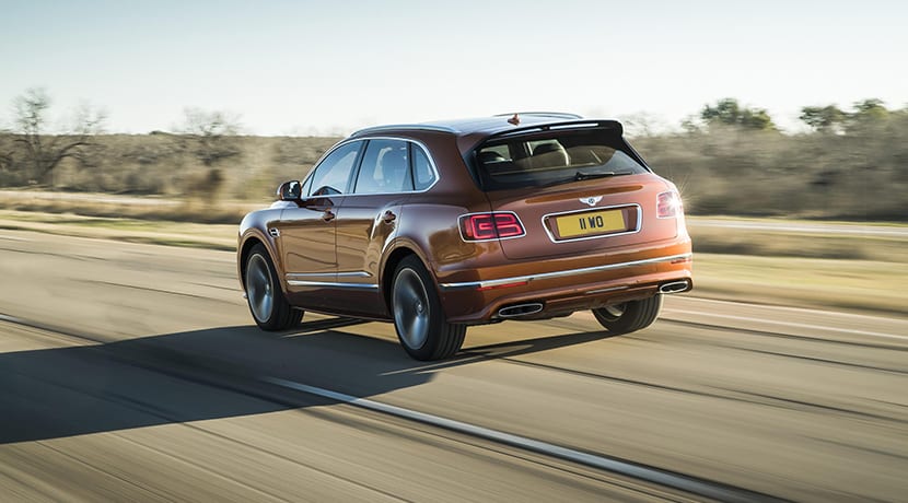 Bentley Bentayga Speed dinámica trasera