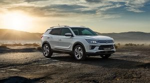 SsangYong Korando perfil delantero