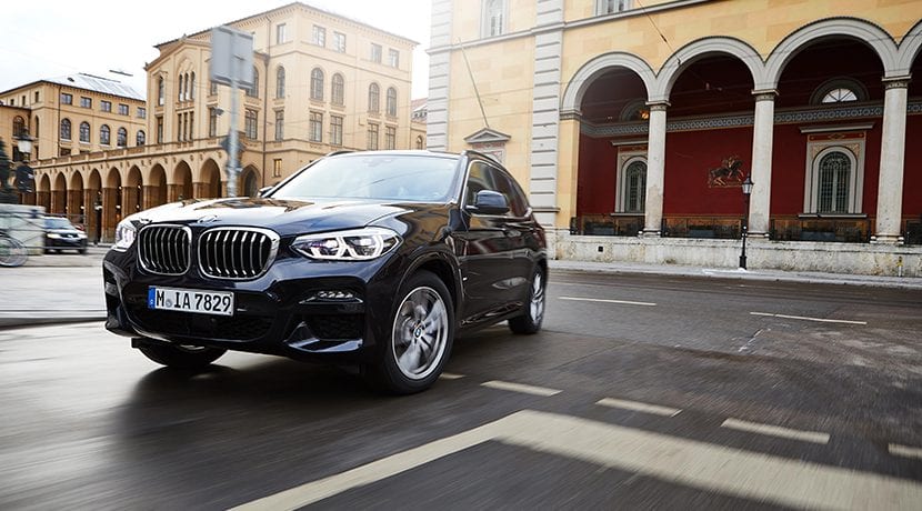 BMW X3 xDrive30e perfil