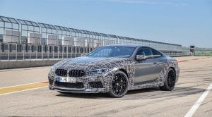 BMW M8 camuflado