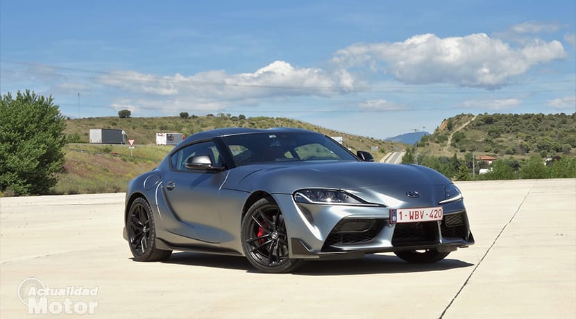 Prueba Toyota Supra perfil delantero