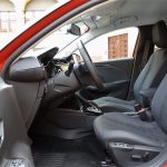 Plazas delanteras del Opel Corsa