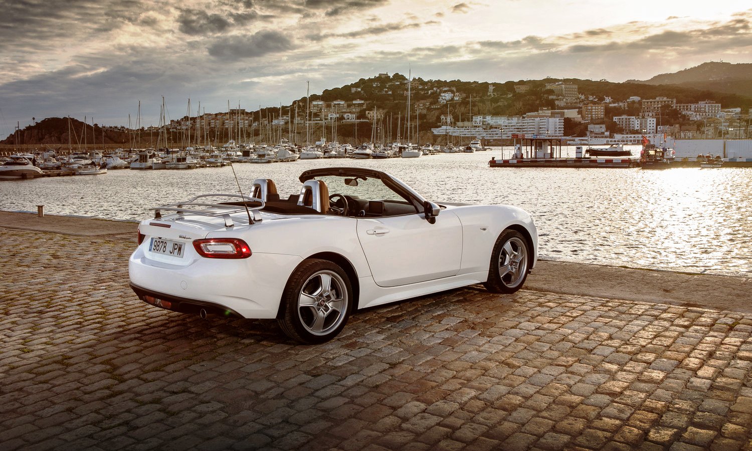 Fiat 124 Spider rear