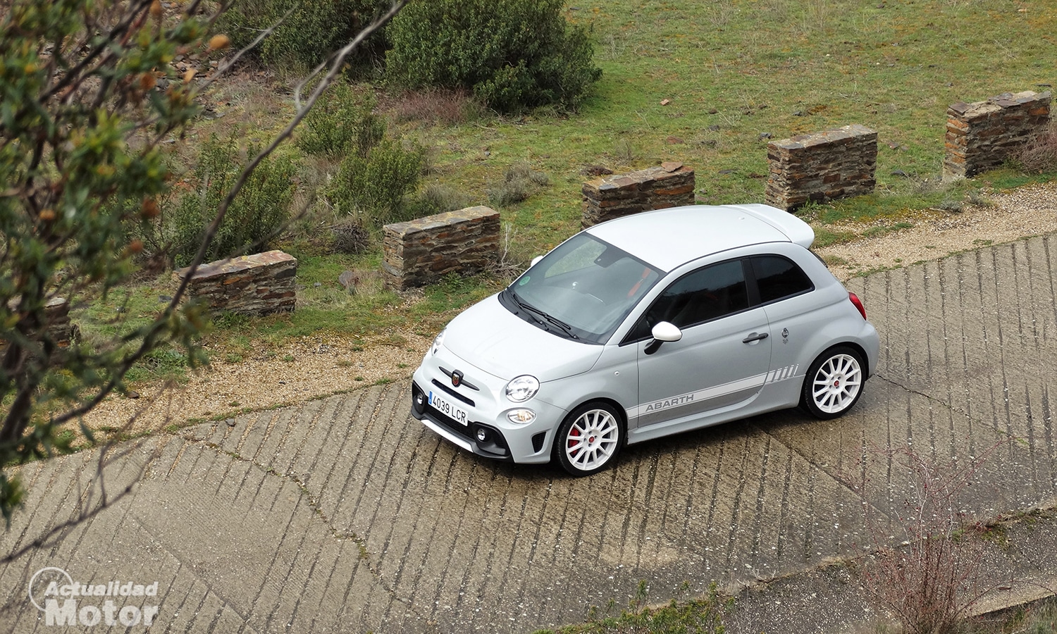 Prueba Prueba Abarth 595 Esseesse lateral