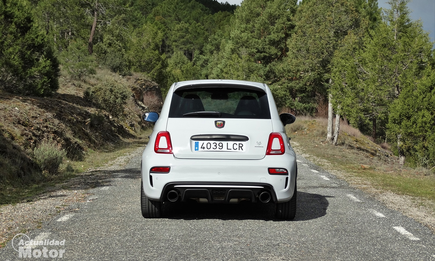 Trasera Abarth 595 Akrapovic