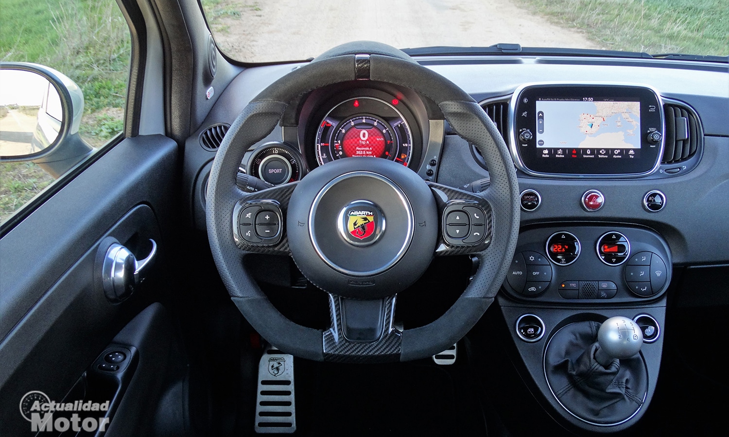 Puesto conducción Abarth 595