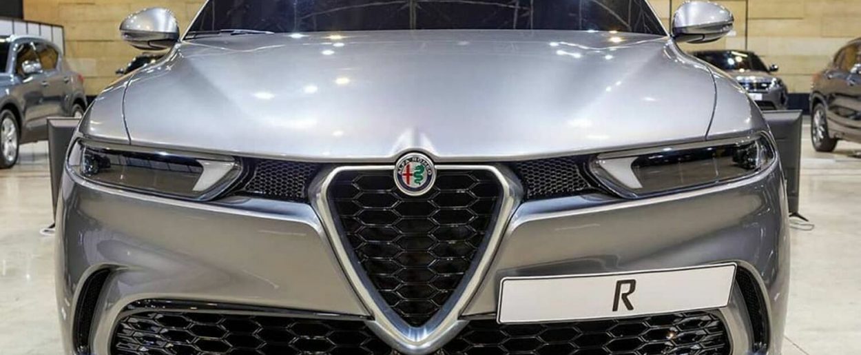Alfa Romeo Tonale front spy photo
