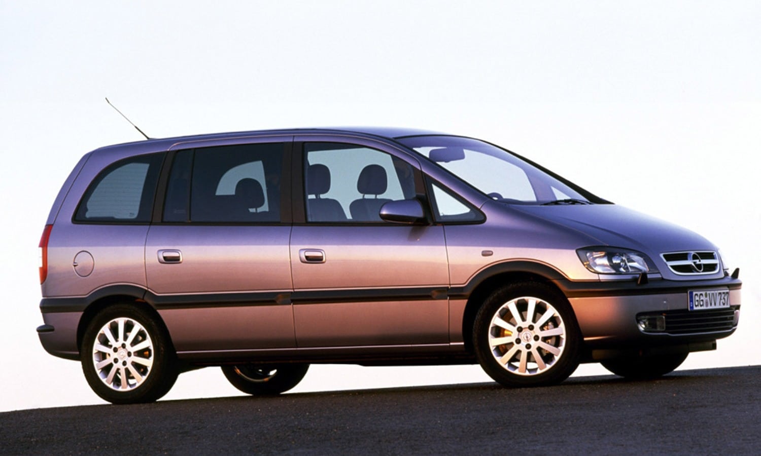 Opel Zafira MKI colaboración entre marcas con Porsche Engineering