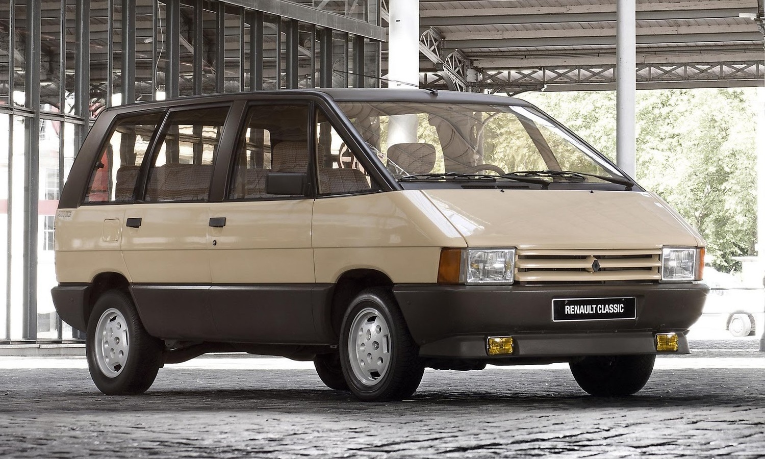Renault Espace MKI colaboración entre marcas con Matra y Peugeot