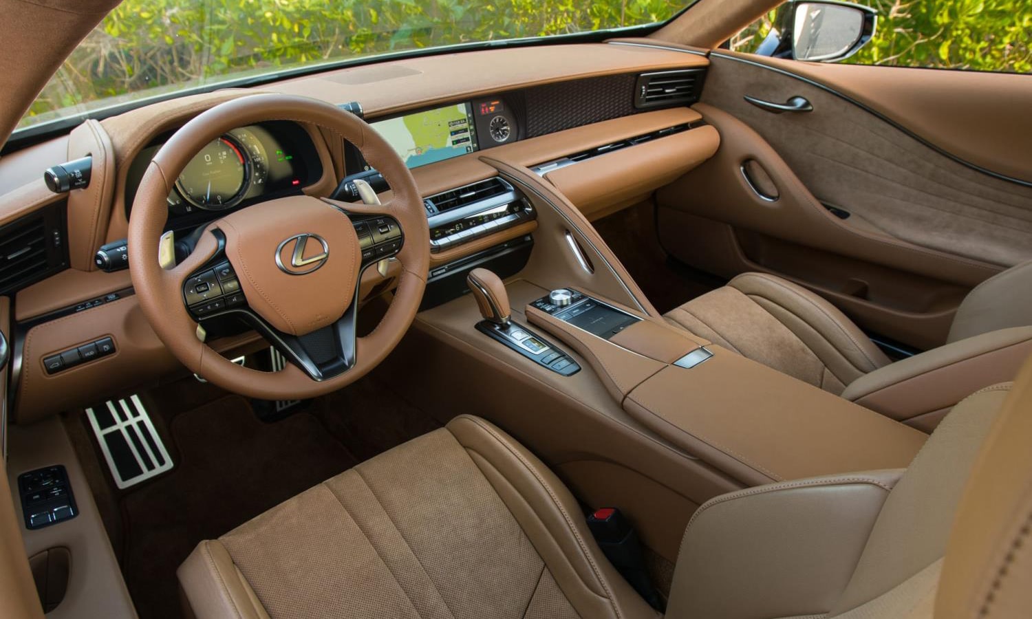 Lexus LC 500h interior