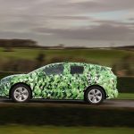 Skoda Enyaq camuflado lateral