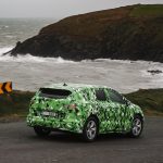 Skoda Enyaq camuflado dinámica trasera