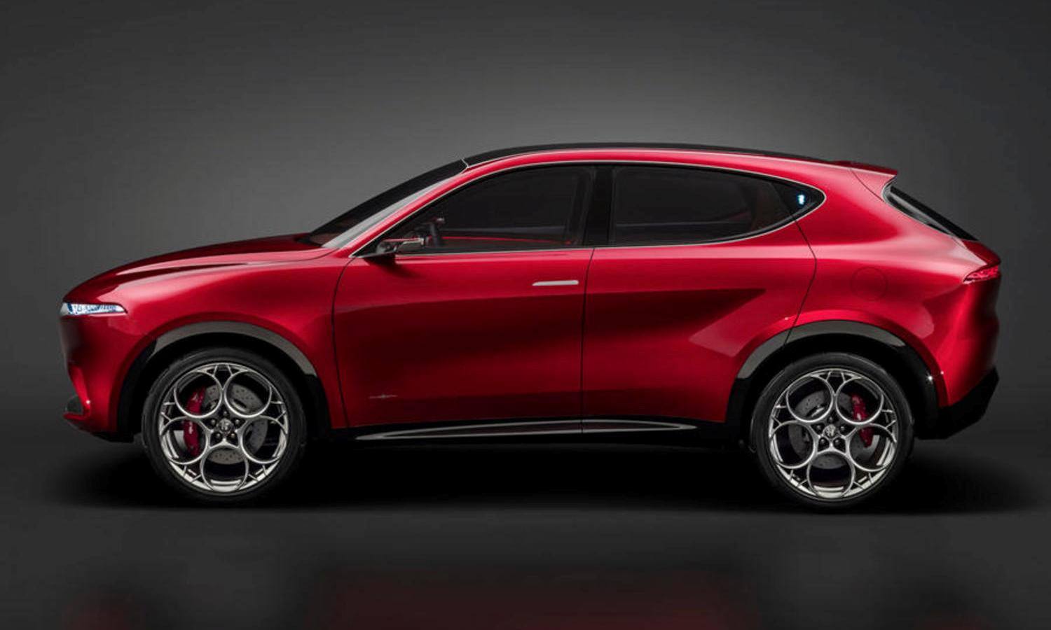 Alfa Romeo SUV EV Concept render side