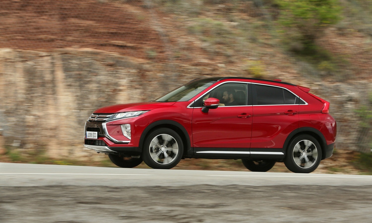 Mitsubishi Eclipse Cross 2018 side