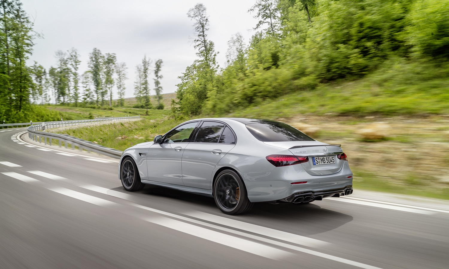 Mercedes-AMG E 63 trasera