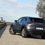 Mazda CX30 perfil trasero