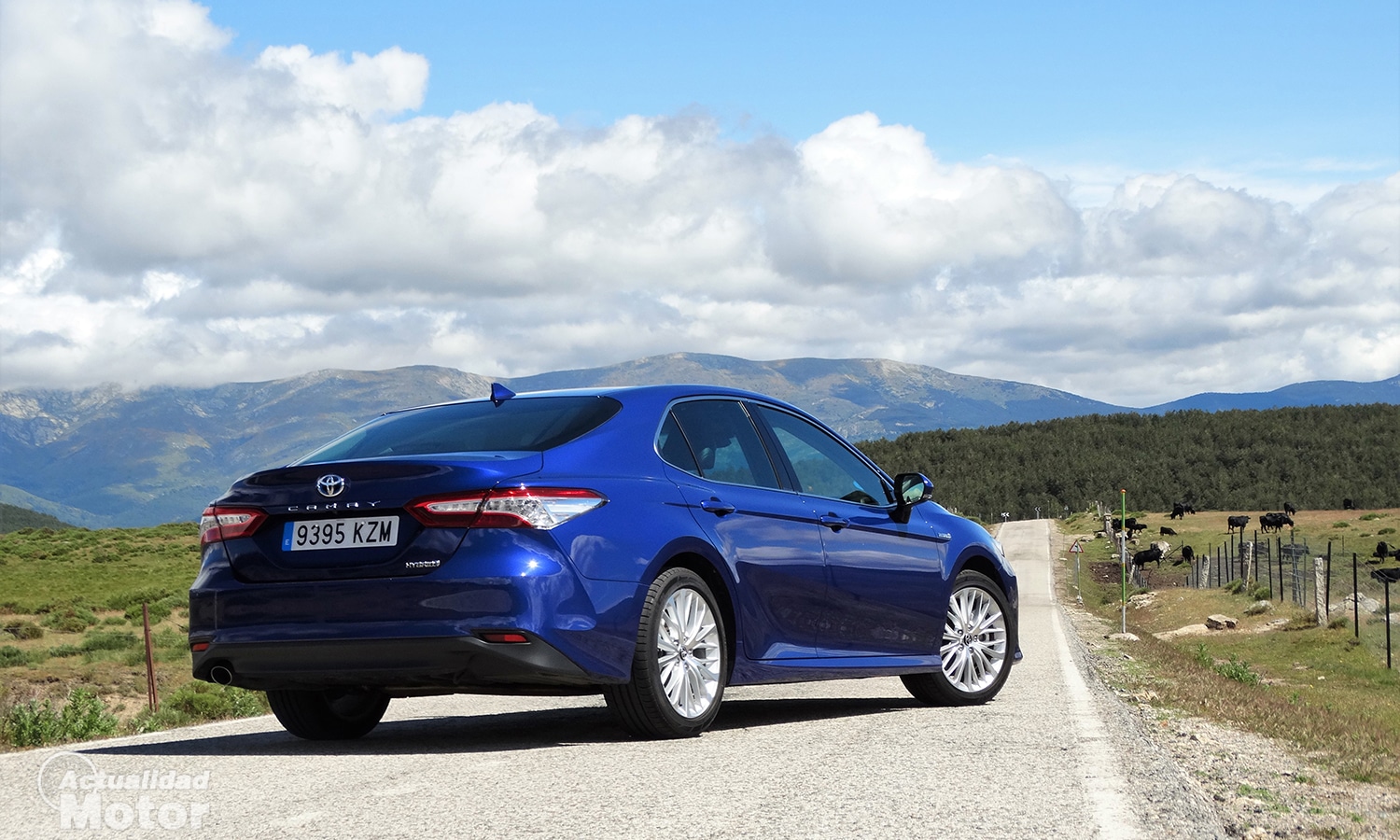 Prueba Toyota Camry trasera