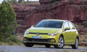Volkswagen Golf delantera