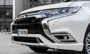 Mitsubishi Outlander PHEV 2018