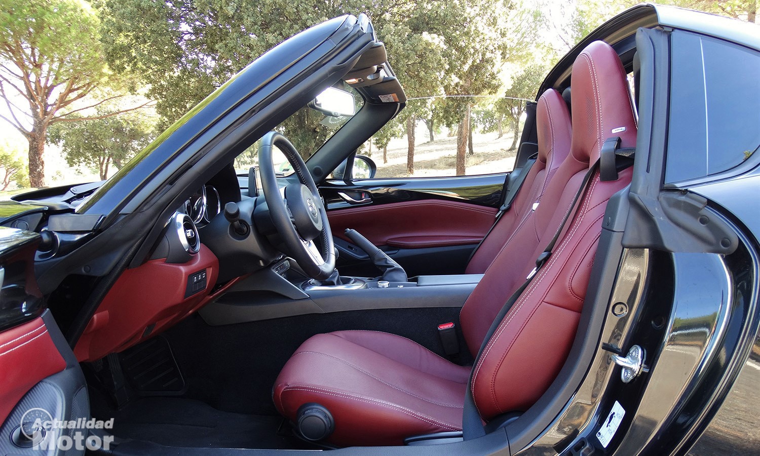 Prueba Mazda MX-5 RF 184 CV espacio