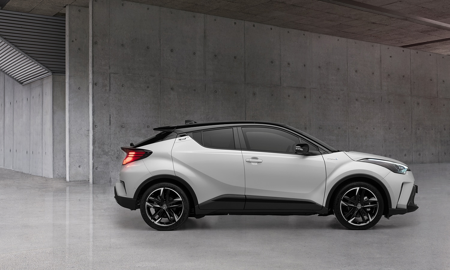 Toyota C-HR GR Sport lateral