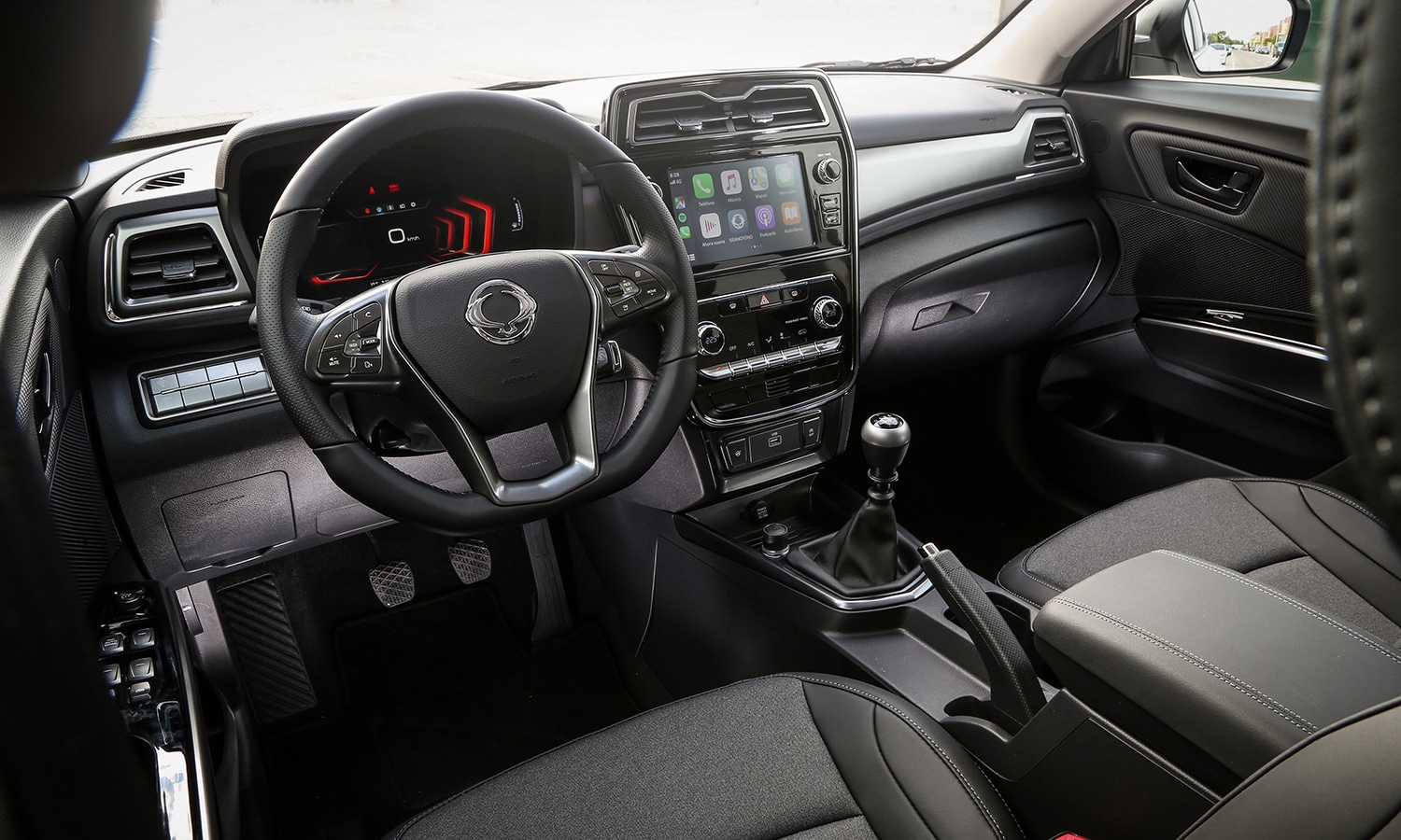 SsangYong Tivoli Grand interior