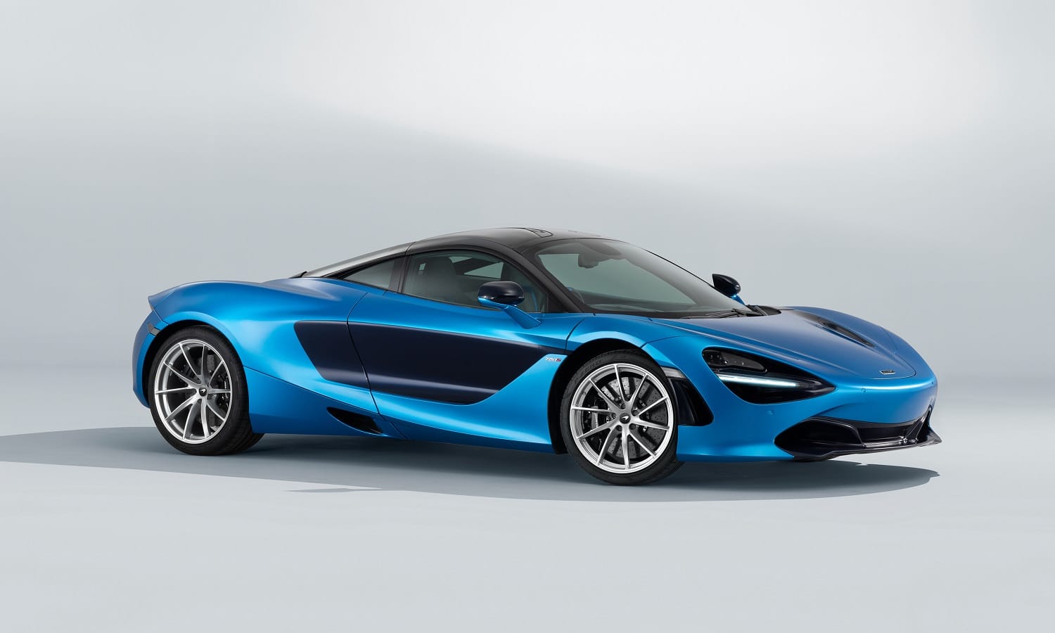 TheGrefg tiene un McLaren 720S azul