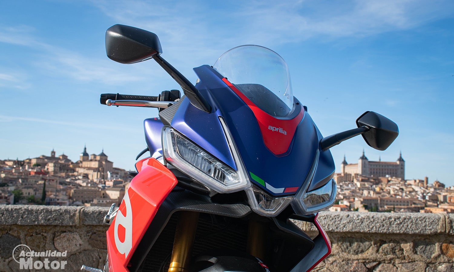 Prueba Aprilia RS 660 luz led