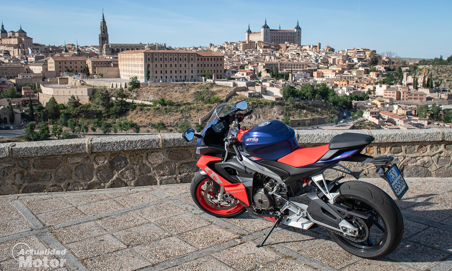 Prueba Aprilia 660 Lava Red