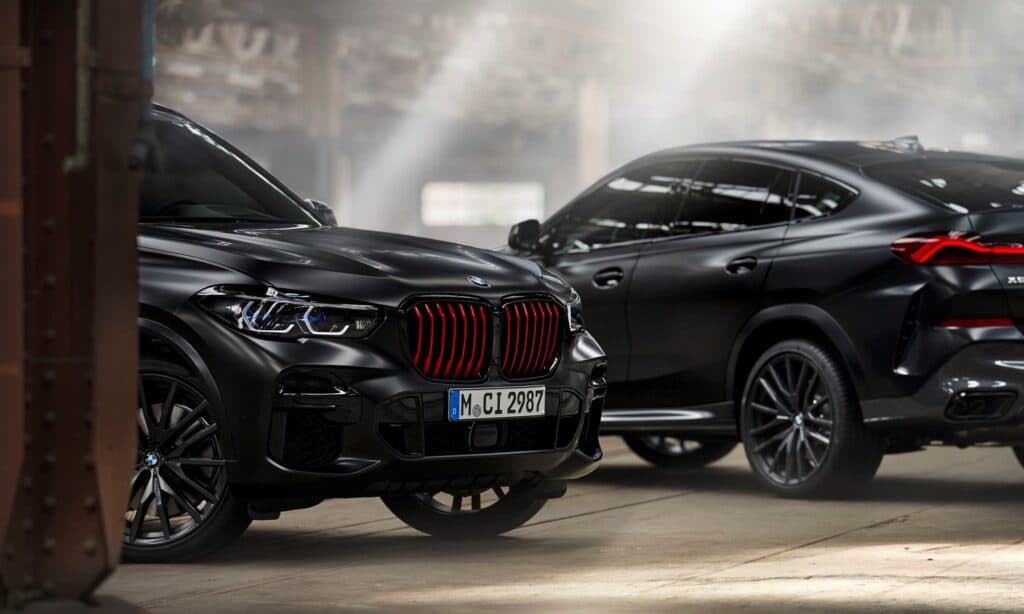 BMW X5 and X6 Black Vermilion edition