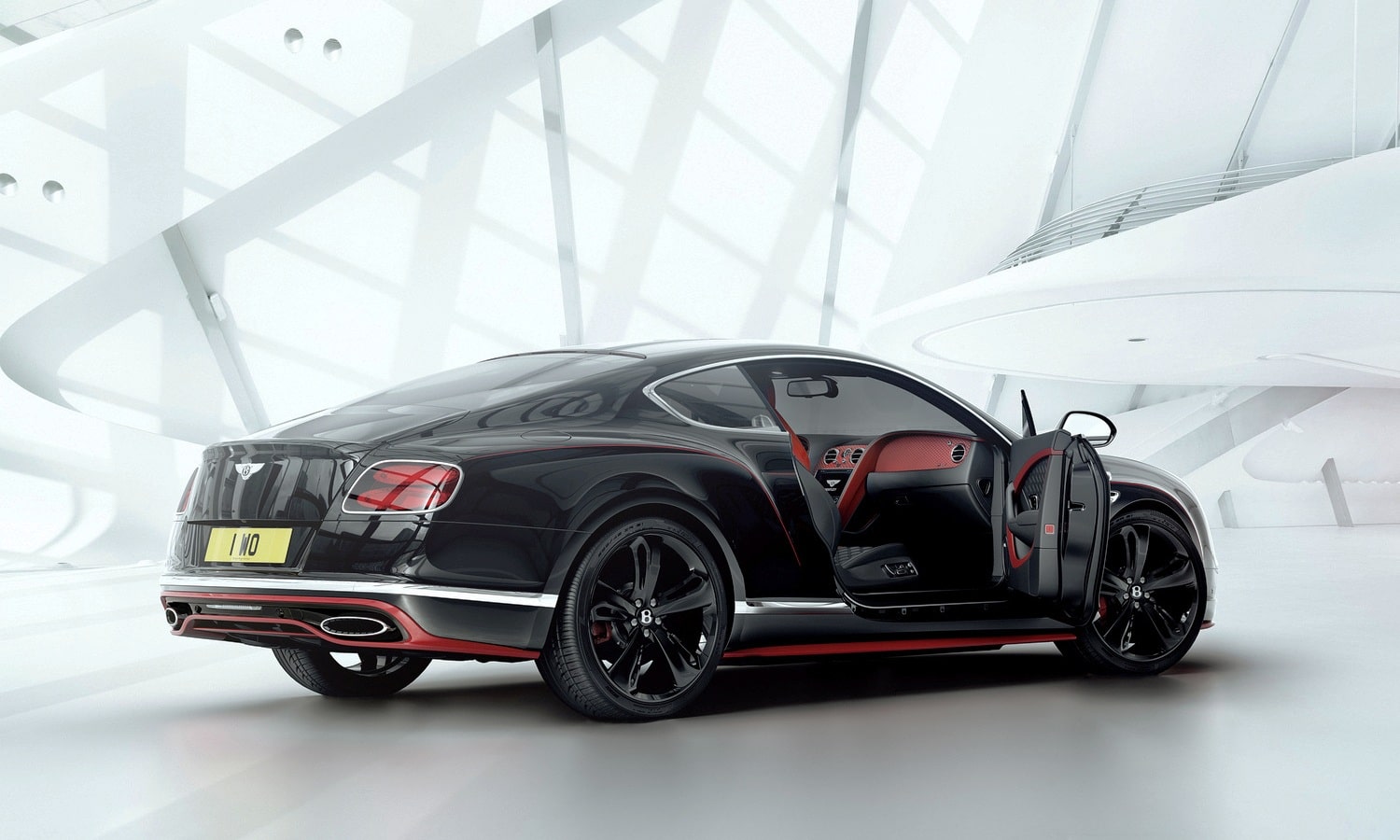 Bentley Mulliner 1000th Commission - 4-Speed ​​​​Black Edition Екстериор